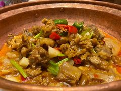 -老滇山寨•云南特色菜•地方菜•民族风情歌舞表演(金碧店)