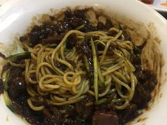 炸酱面-桃园中华料理炸酱面(燕儿岛路店)