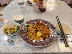 -汗腾格里·风味餐厅(新疆驻京办店)