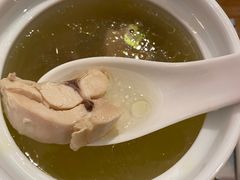 -老乡鸡(上海白玉兰广场店)