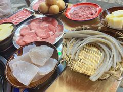 -钱摊摊安顺夺夺粉火锅(宏大广场店)