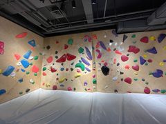 -ROCKPLUS攀岩馆(环宇城店)