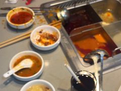 -海底捞火锅(杭州滨江九宜城店)
