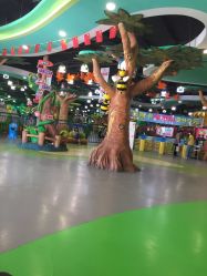 -维佳童话镇演出现场(徐东店)