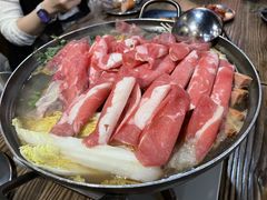 部队锅-MI WU FACTORY米屋美食工厂餐厅(绿地店)