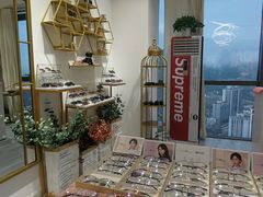 -肆兮眼镜·蔡司·徕卡战略合作店(大坪店)