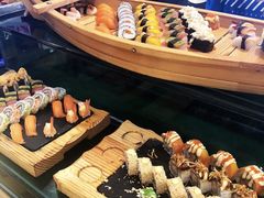 -荣誉国际酒店-云顶旋转餐厅