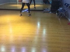 -零下舞度·街舞连锁机构(万科中心店)