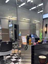 -Devilhands Barbershop男士理容店