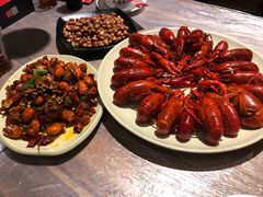-巴厘龙虾·榜首油焖大虾(音乐学院·沿江酒馆店)