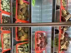 -菌海森林·非遗野生菌火锅(西山区滇池路摩根道店)