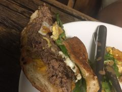 -HIGH FIVE哈福手工汉堡(桂林路店)