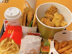 -麦当劳(长江西路得来速店)