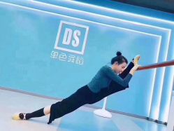 -单色舞蹈