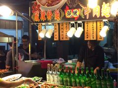 -六合夜市