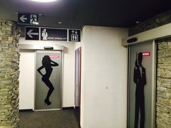 -希尔特峰