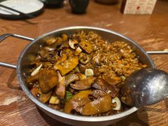 牛肝菌炒饭-老滇山寨•云南特色菜•地方菜•民族风情歌舞表演(金碧店)