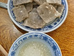 老北京炸灌肠-门框胡同百年卤煮(前门煤市街店)