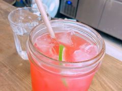 桃子红莓苏打饮料-RAC BAR(安福路店)