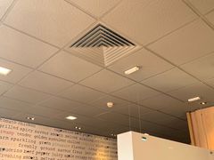 -麦当劳(杭州西湖银泰百货店)