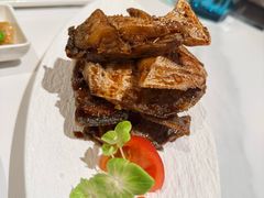 本帮熏鲳鱼-荟廷·晶萃(陆家嘴尚悦湾店)