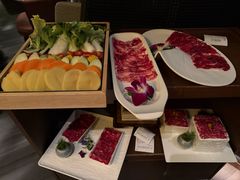 -左庭右院鲜牛肉火锅黑金店(陆家嘴中心店)