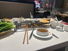 -海底捞火锅(长宁路龙之梦店)