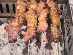 -绿地三只羊羊肉串(万科店)