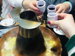 -果松木炭酸菜铜火锅·外婆参鸡汤