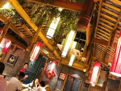 大堂-野山舂·贵州现舂酸汤火锅(鸿通城店)