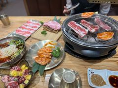 -青瓦餐厅·生鱼片·韩园烤肉(西塔店)