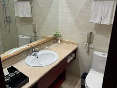 -兴芮温泉度假区