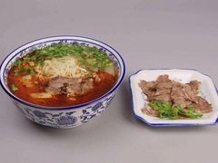 -马德元纯汤牛肉面(太奥广场店)