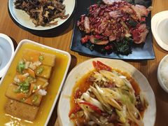 -隔壁老王·家常云南菜(花巷店)