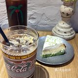 这家咖啡店的环境还不错！