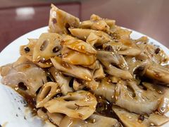 -美顺香食府鱼头老店(雪野湖店)