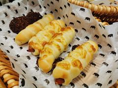 -沁屋面包店(人民东路店)