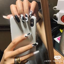 -Pink You美甲洗眉纹绣定制中心