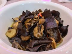 木耳炖土鸡-伙工殿餐厅(吉大店)