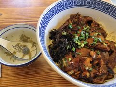 -沪西老弄堂面馆(定西路店)