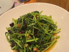 -黄泥岗·地道湖北菜(奥特莱斯店)