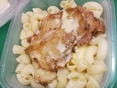 白咖喱鸡扒捞通粉-孖记茶档·热腾茶餐(乐峰店)