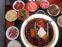 -叁口煮老火锅(东升店)