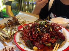-郑记•不夜城烧烤•龙虾•虾蟹(黄鹤楼店)