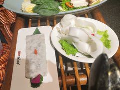 -老牌坊云南鱼豆花火锅(哈西万达店)