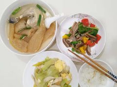 -舒月母婴月嫂育儿嫂(静安店)