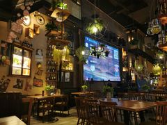 -临界音乐酒馆·小龙虾·江湖菜(华熙LIVE·鱼洞店)