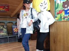 -line friends(明洞旗舰店)