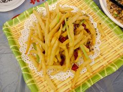 -肥肥虾庄·金牌油焖大虾(东湖欢乐谷店)