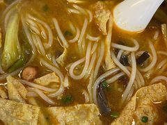 -丽丽三鲜螺蛳粉(田林路店)